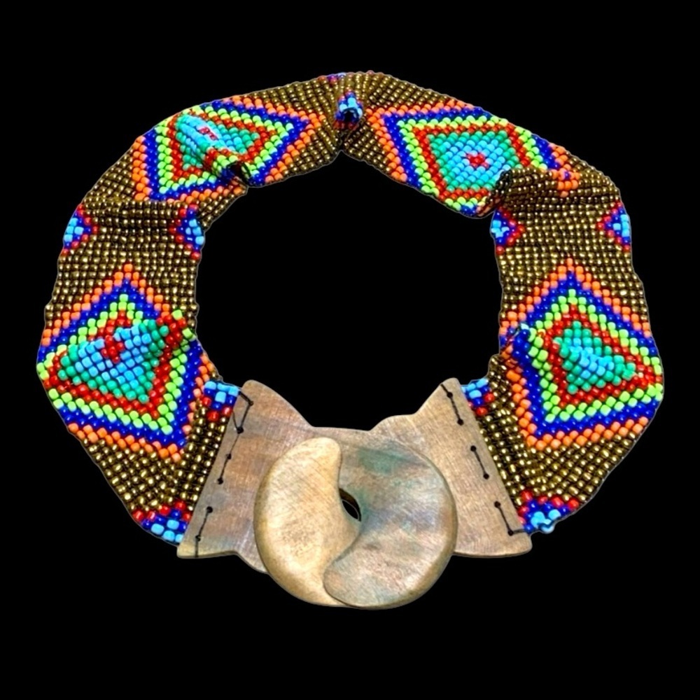 Vintage 1970’s Native American Beaded Wide Belt With Wooden Clasp